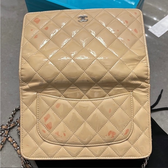 Chanel Wallet on Chain Patent Leather - Picture 10 of 12